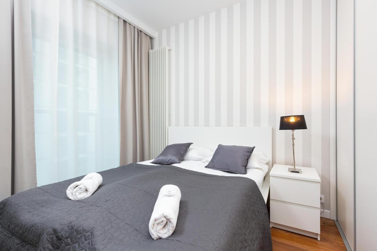 Royal City Center Mennica Residence By Noclegi Renters 바르샤바 외부 사진