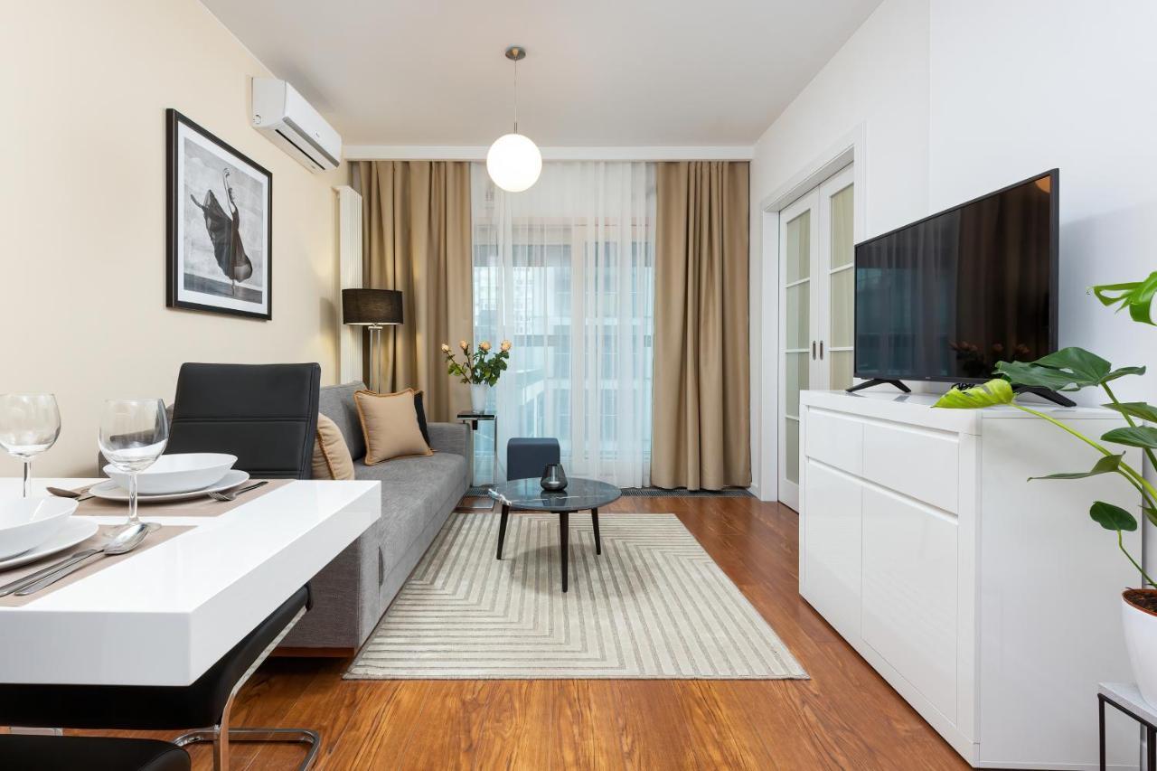 Royal City Center Mennica Residence By Noclegi Renters 바르샤바 외부 사진